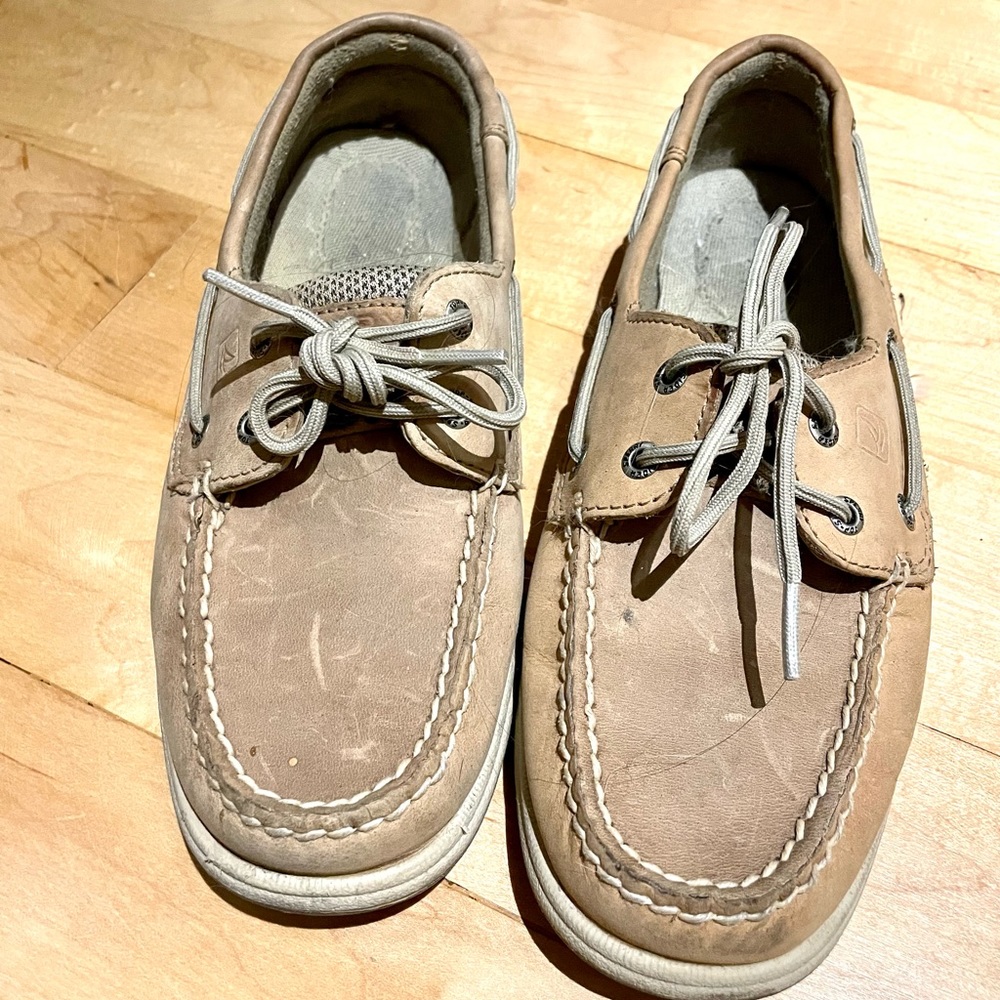 Tan sperrys